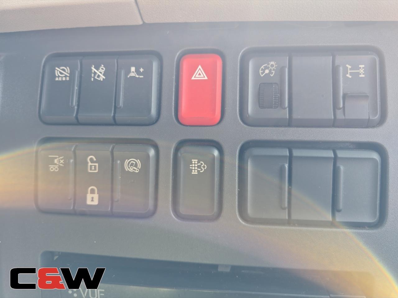 Vehicle image 31